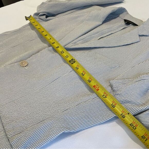 Banana Republic Women's Seersucker Blazer navy and white striped size 38S (M) - Picture 5 of 13